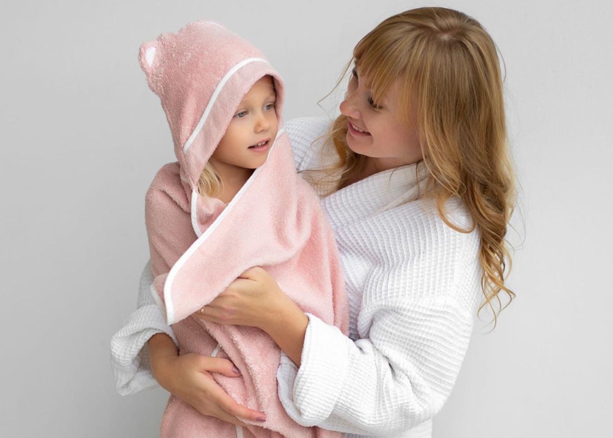 10 Minutes of Hugs: How Family Rituals Boost Your Child’s Happiness