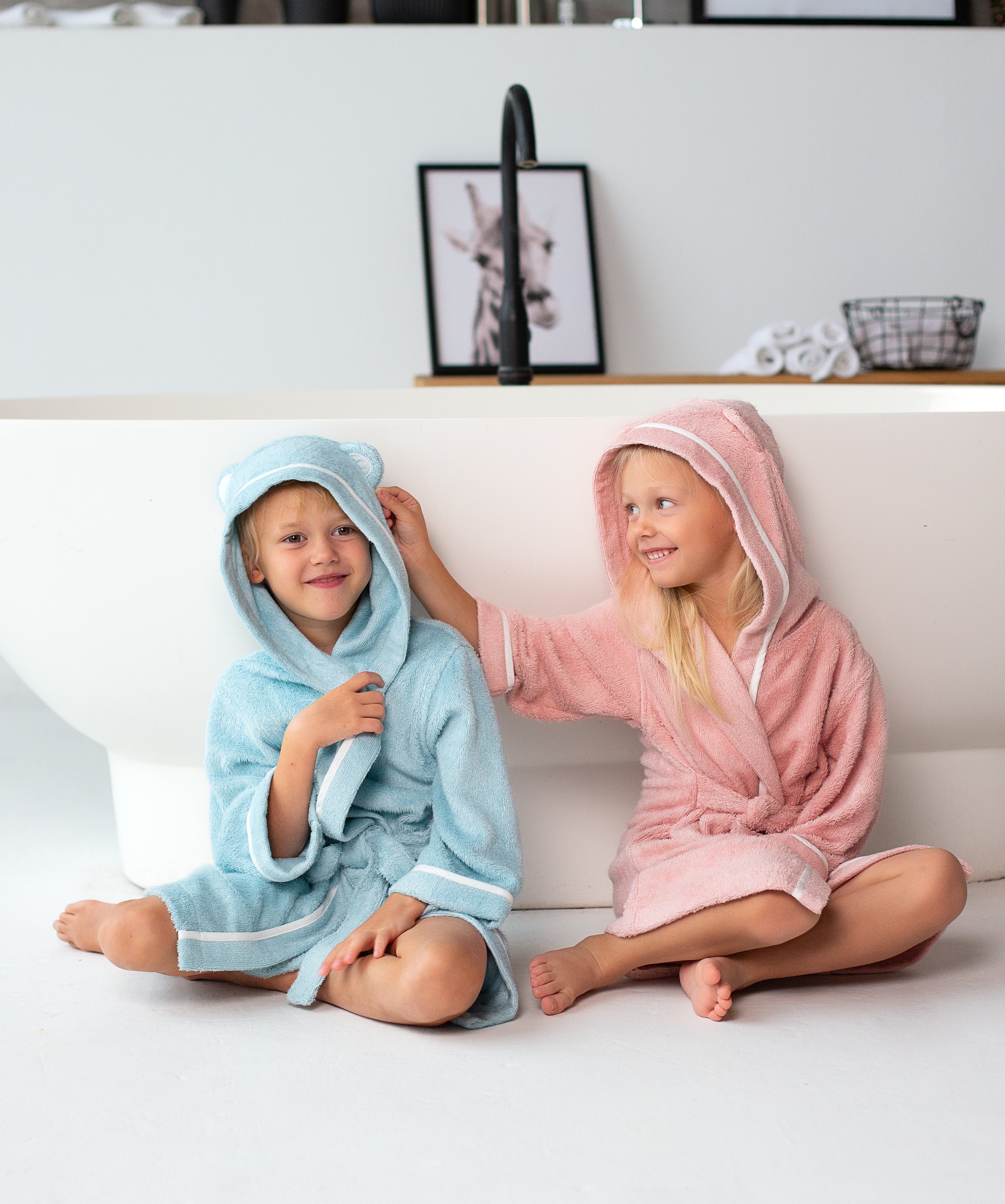 Premium Soft Bamboo Bathrobe for Baby, Toddler and Kid (Pink)